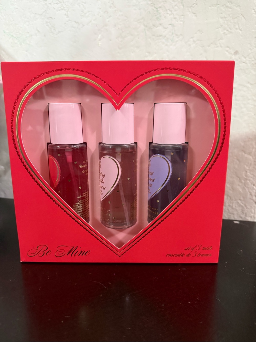 Victoria's Secret Red 'Be Mine' Fragrance Gift Set